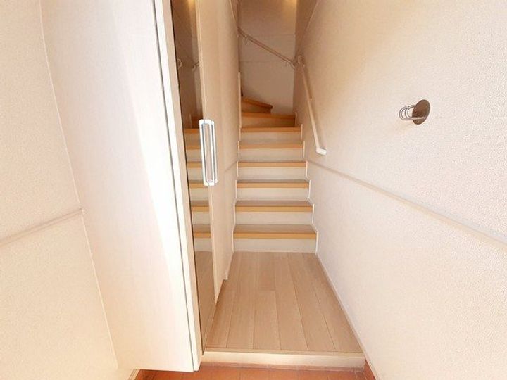 カーサ・プラシードの玄関