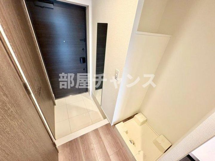 愛知県名古屋市東区飯田町(マンション)の賃貸物件の玄関