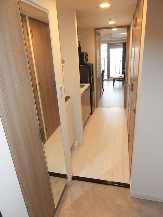 プレサンス広島中央の玄関