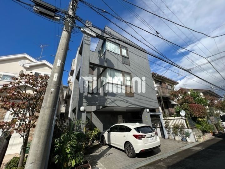 パーシモンハイツの外観