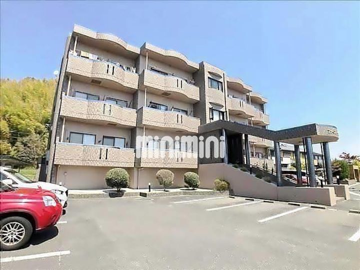 ファーストメイクの外観