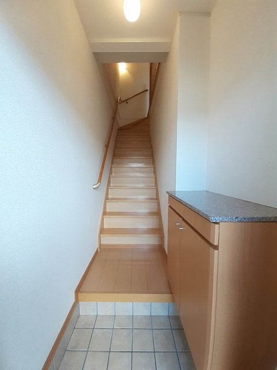 広島県福山市南今津町(アパート)の賃貸物件の玄関