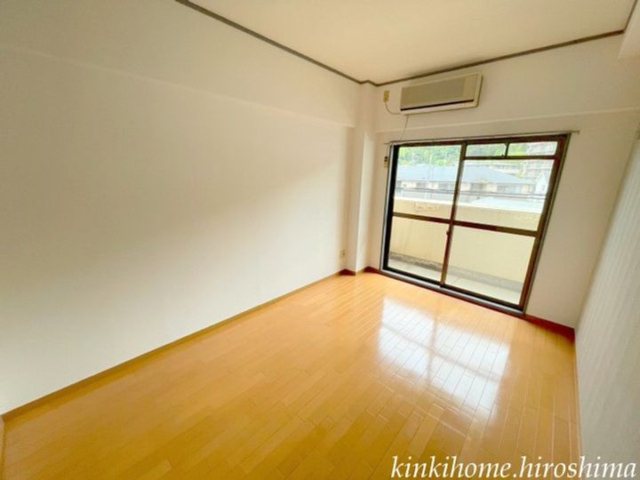 広島県広島市安佐南区大町東3(マンション)の賃貸物件の居間