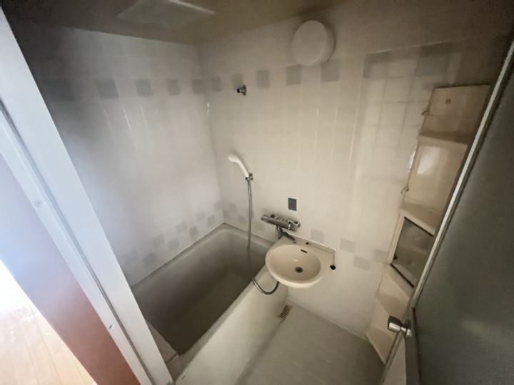 ロイヤル薊野の風呂