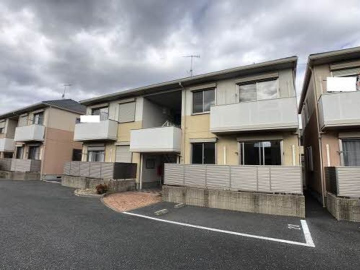 シャーメゾン・ヴァン B棟の外観