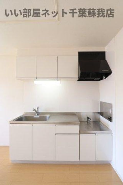 グリーンシーBのキッチン