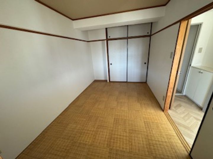 コスモレジデンス玉造の居間