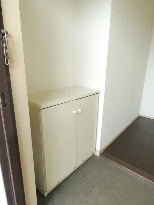 ビシックのだの玄関