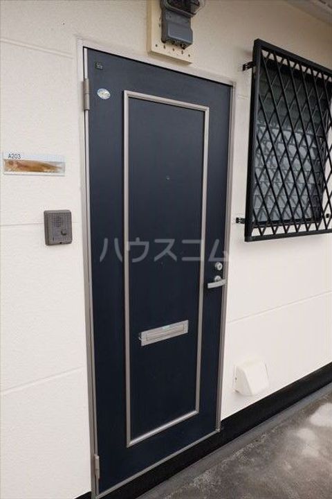K&Aハイツ Bの玄関