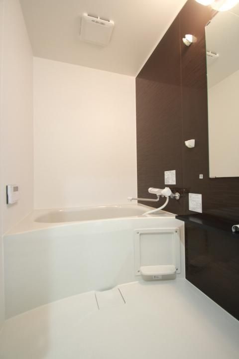 ラ・エスペランス朝日町の風呂