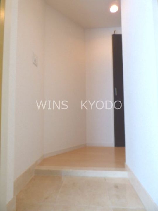 東京都世田谷区船橋2(マンション)の賃貸物件の玄関