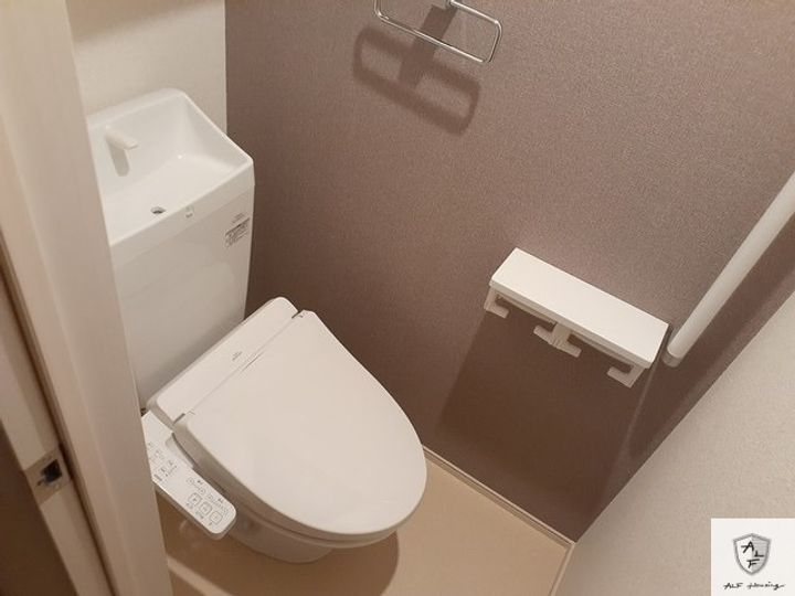 駅西 Iの内装