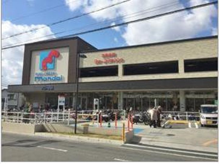 グルーヴィフィールドの周辺