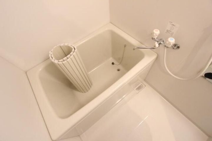 東京都足立区六町4(マンション)の賃貸物件の風呂