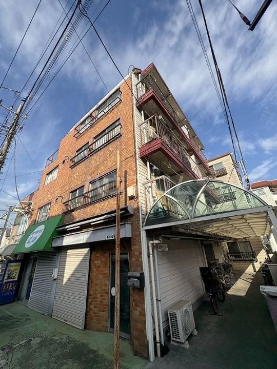 旭町マンションの外観