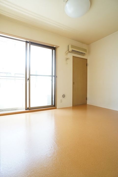 佐野サンパークの居間