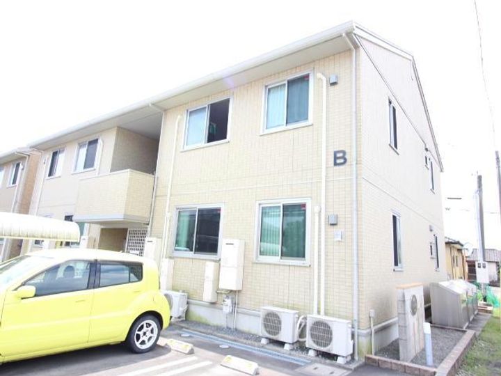 宮崎県都城市花繰町(アパート)の賃貸物件の外観