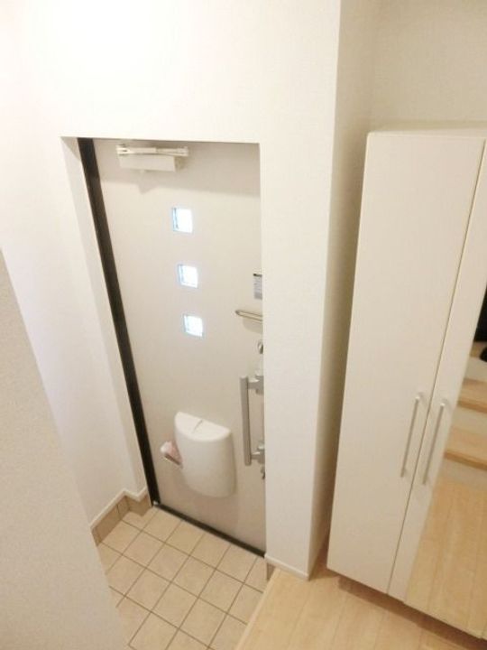 パークヒルズ国分寺台の玄関