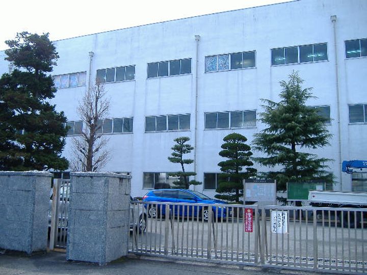 メゾンドール黄金の周辺