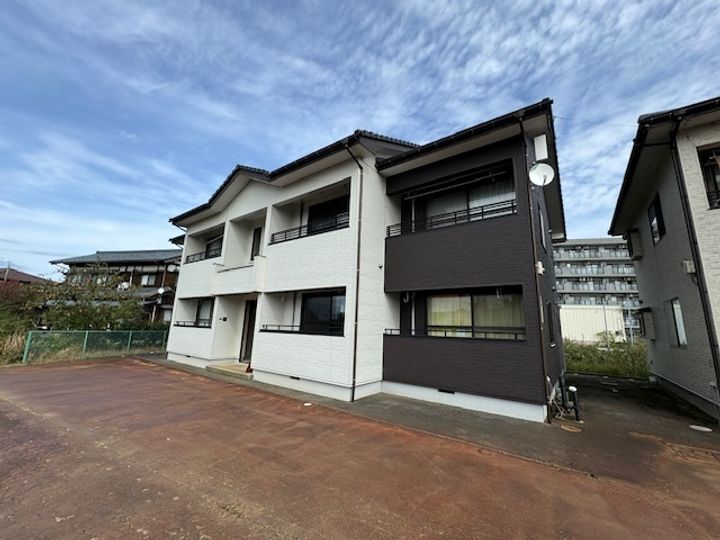 新潟県新発田市緑町2(アパート)の賃貸物件の外観