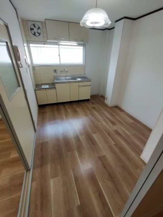 ビートル山本北C棟の居間