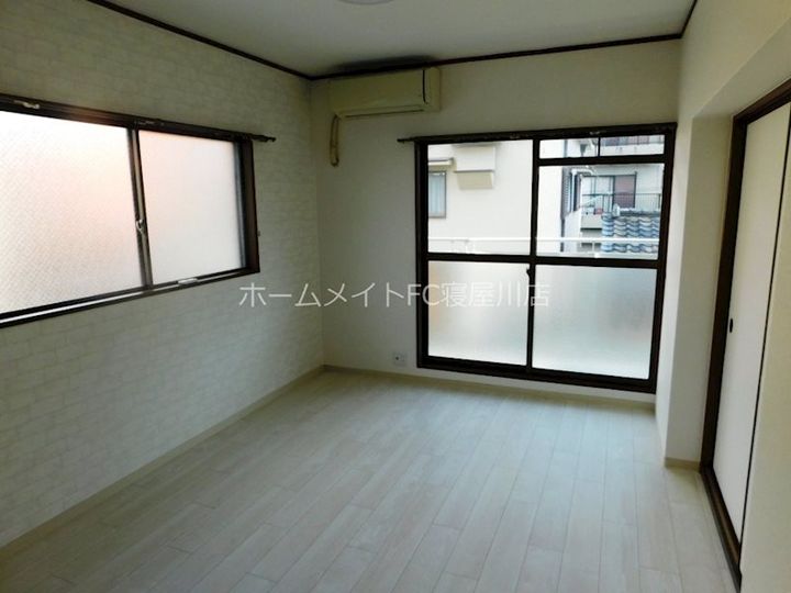 NJマンション本町の居間
