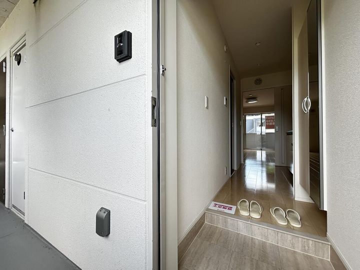 Bioom(ブルーム)吉野作の玄関