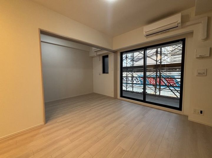 スプランディッド梅田グランノースの居間