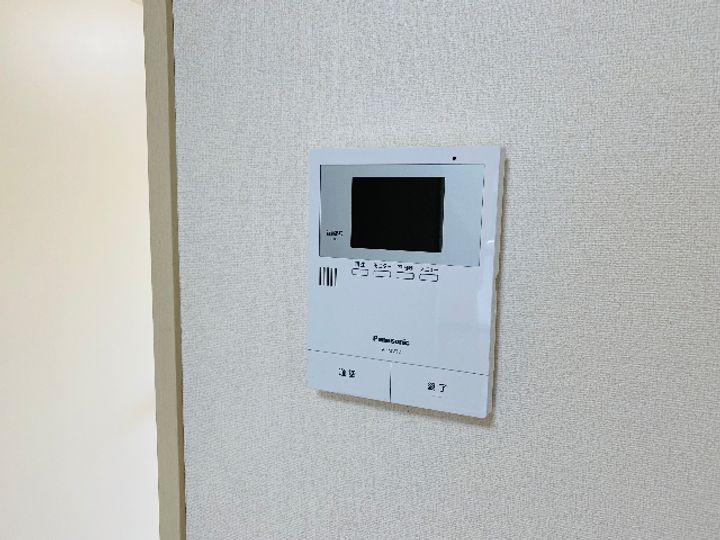 パールピアスの内装
