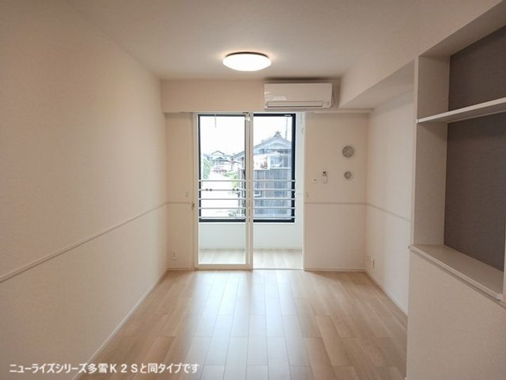 山形県山形市落合町字二口(アパート)の賃貸物件の居間