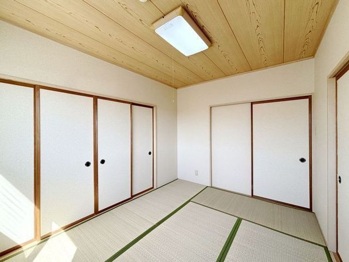 コンフォートRYU’Sの居間