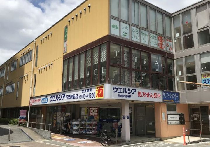 エトールVIIの周辺