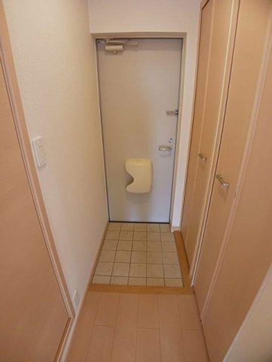 広島県福山市草戸町4(アパート)の賃貸物件の玄関