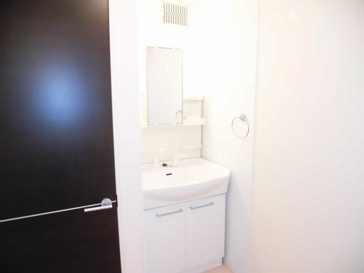 アークパレ B棟の内装