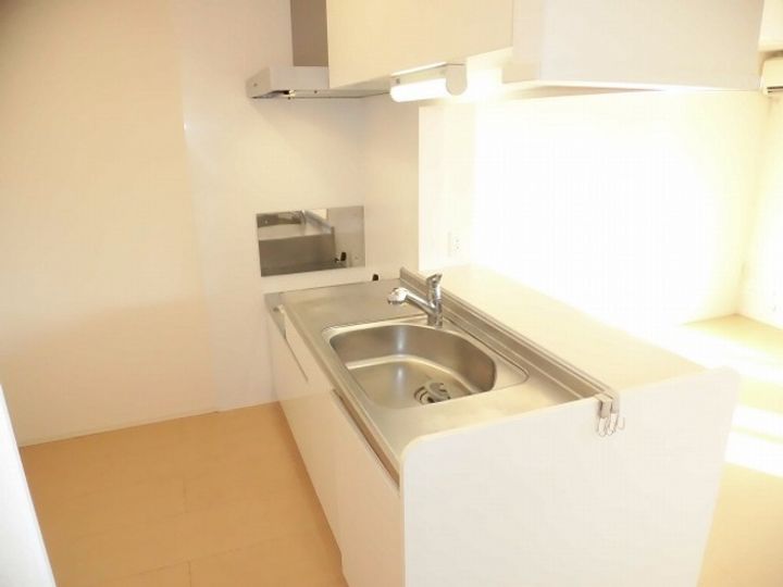 アークパレ B棟のキッチン