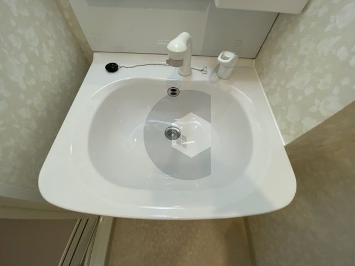 Luxe布施東の内装