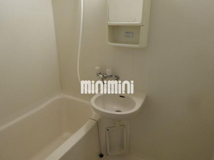 ラビットハウスタートルIの風呂