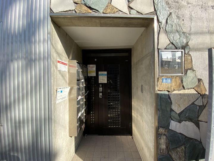 エミネンス壱番館の地図