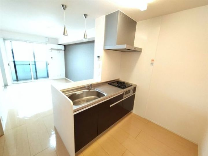 群馬県伊勢崎市市場町2(アパート)の賃貸物件のキッチン