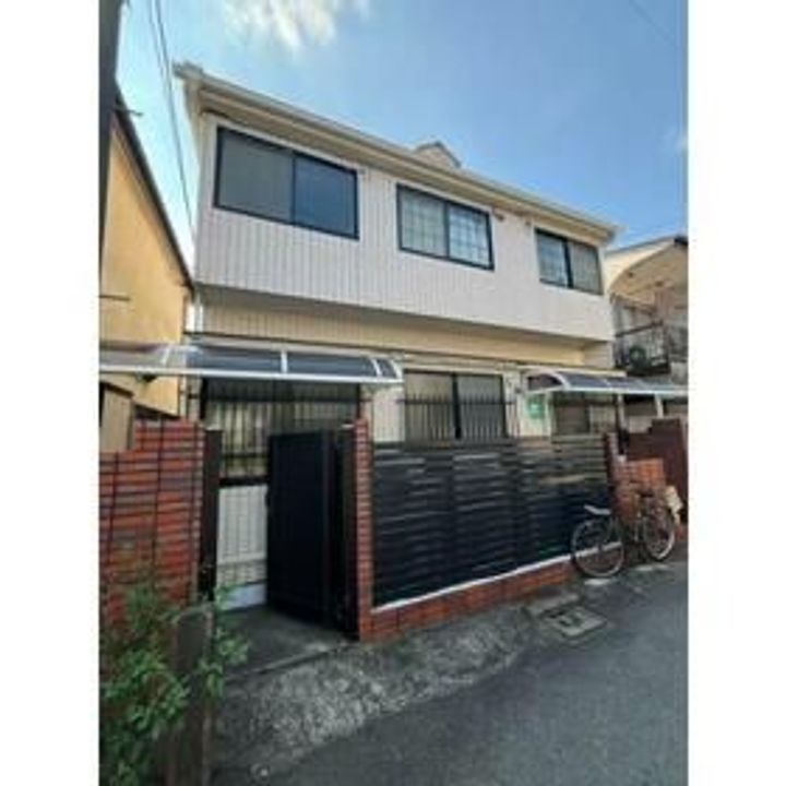 メゾン中和泉の外観