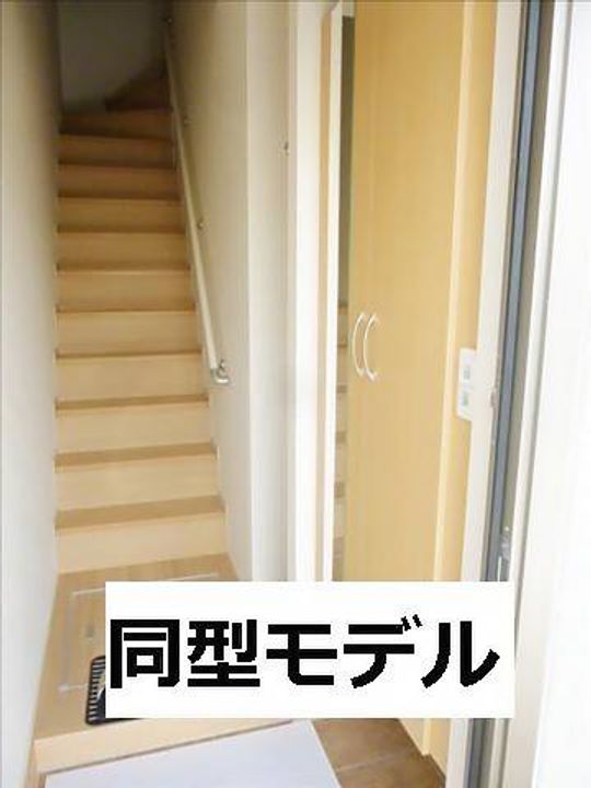ウィステリア江戸橋の玄関