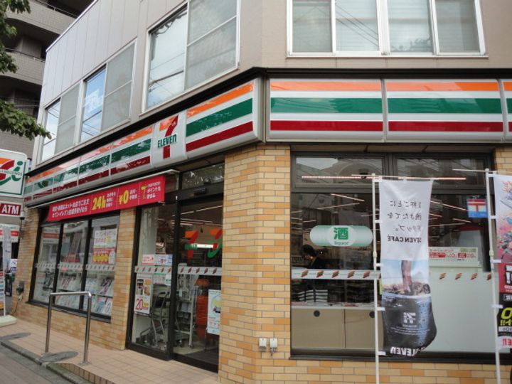 マンションFEASTの周辺