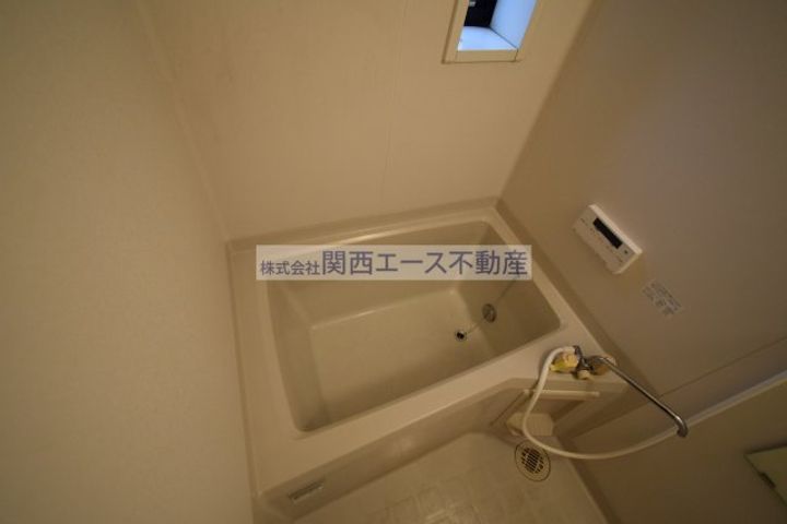 コートジュネスの風呂