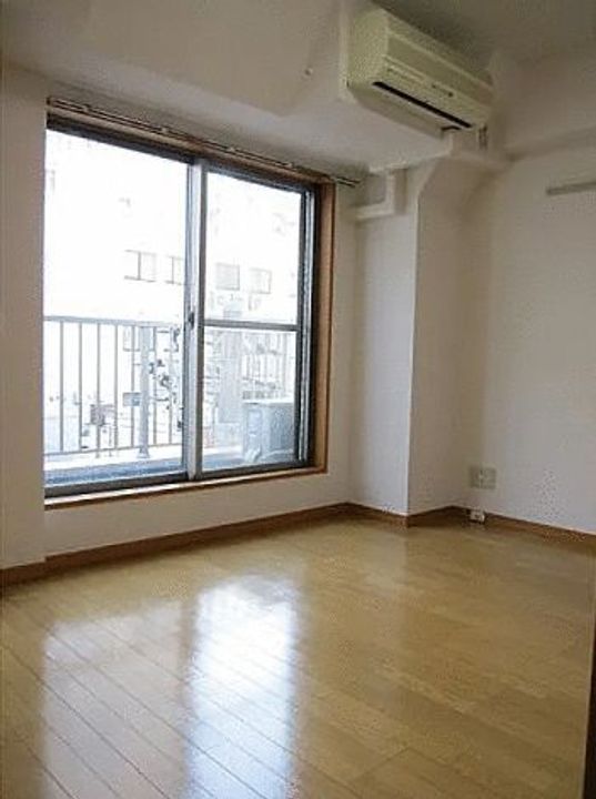 東京都新宿区住吉町(マンション)の賃貸物件の居間