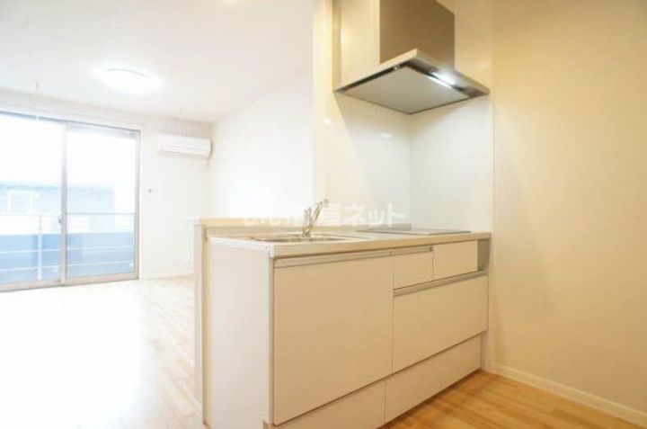 栃木県栃木市箱森町(アパート)の賃貸物件のキッチン