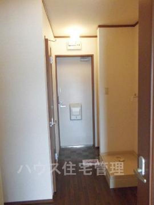 大阪府高槻市奈佐原元町(マンション)の賃貸物件の居間