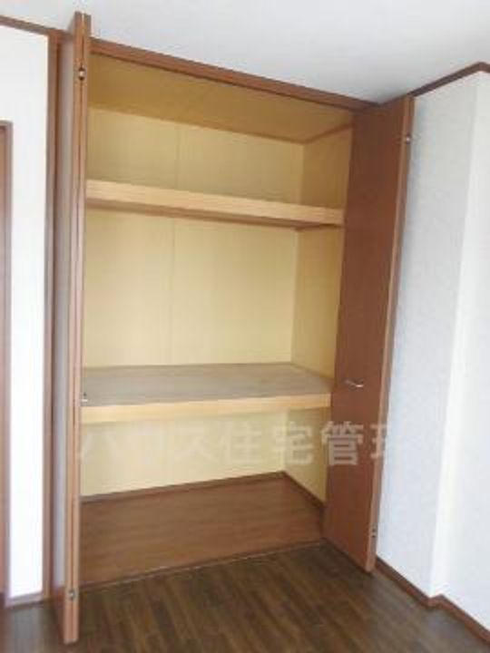 大阪府高槻市奈佐原元町(マンション)の賃貸物件の内装