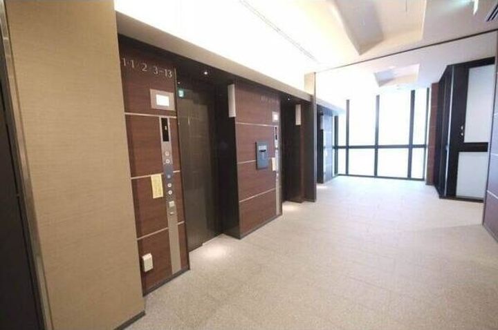 ブランズタワー大阪備後町の地図