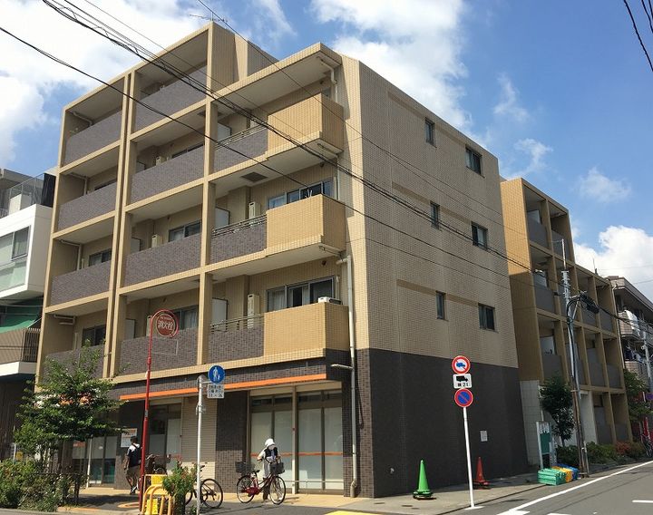 ヴィラージュ藍染の外観