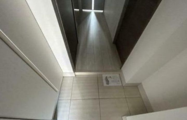 神奈川県横浜市南区高砂町2(マンション)の賃貸物件の玄関